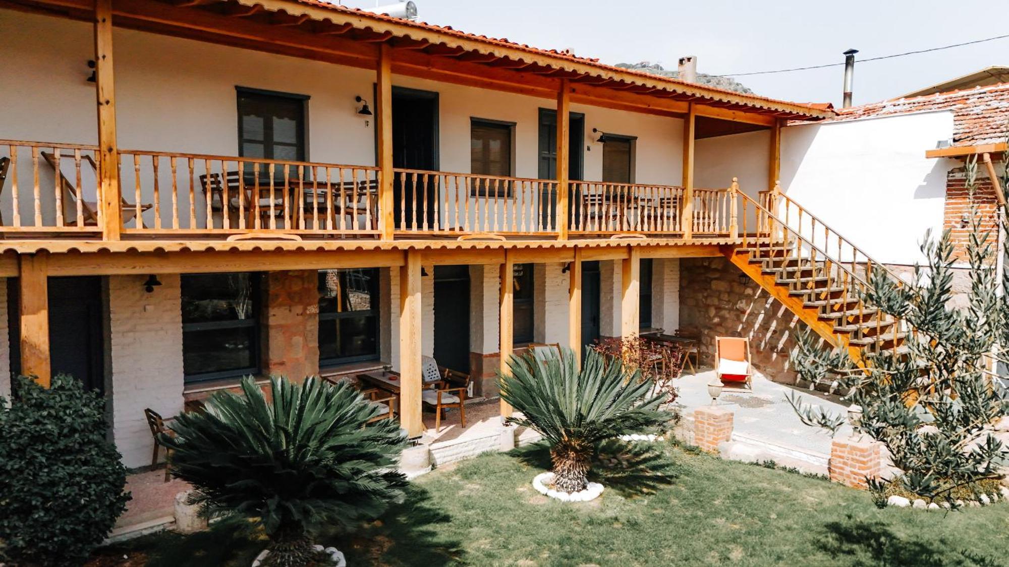 Attalos Suites Hotel Bergama Esterno foto
